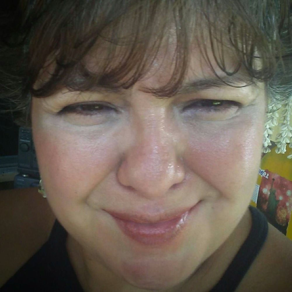 Meet your Posher, Claudia